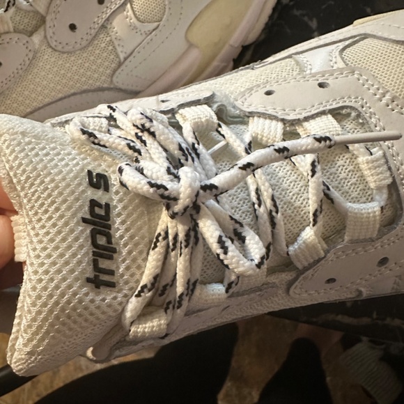 BALENCIAGA TRIPLE S SNEAKER WHITE SIZE US 8.5 - Picture 9 of 9